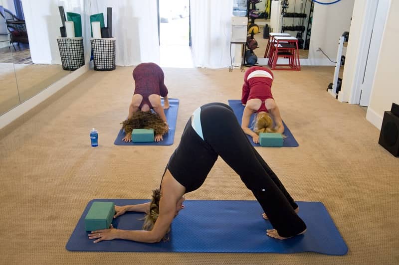 Yoga en casa para principiantes. Lucía Bergillos